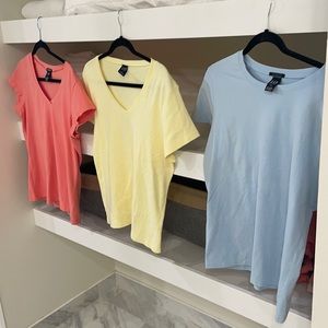 Three gap tshirts  buy as a bundle